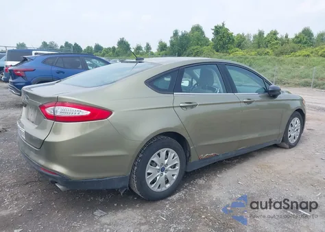 2013 Ford Fusion S z USA, uszkodzony, nr VIN 3FA6P0G7XDR181144